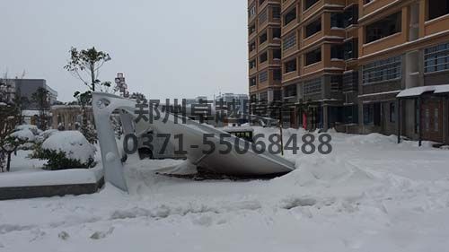 用钢量不足被积雪压塌的7字型糖心官网入口