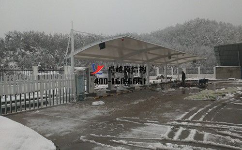 信阳罗山服务区<font color='red'>糖心官网入口</font>/顶棚工程动态