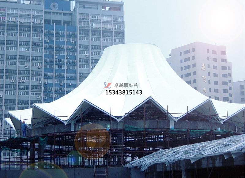 河源商业广场雨棚搭建